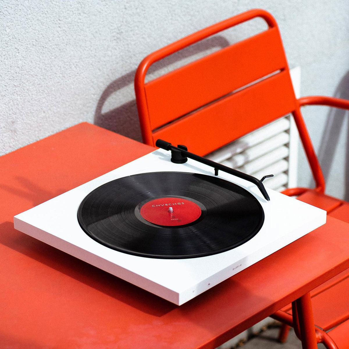 Tone Factory: Tone Turntable w/ Dustcover