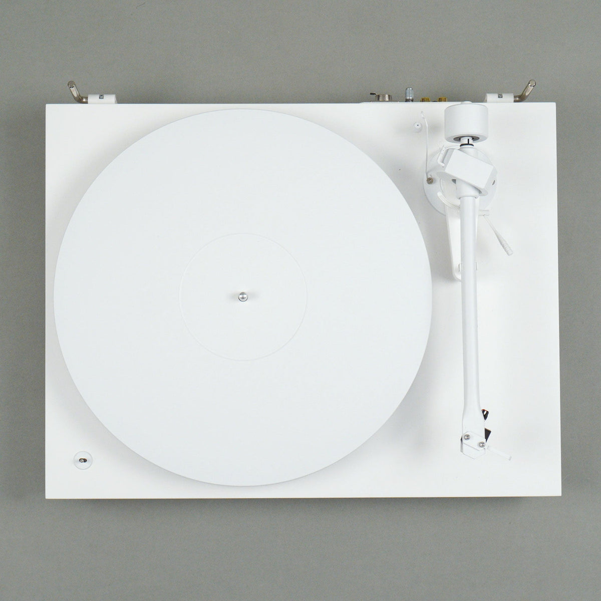 Pro-Ject: Debut PRO B Turntable - Special Edition White
